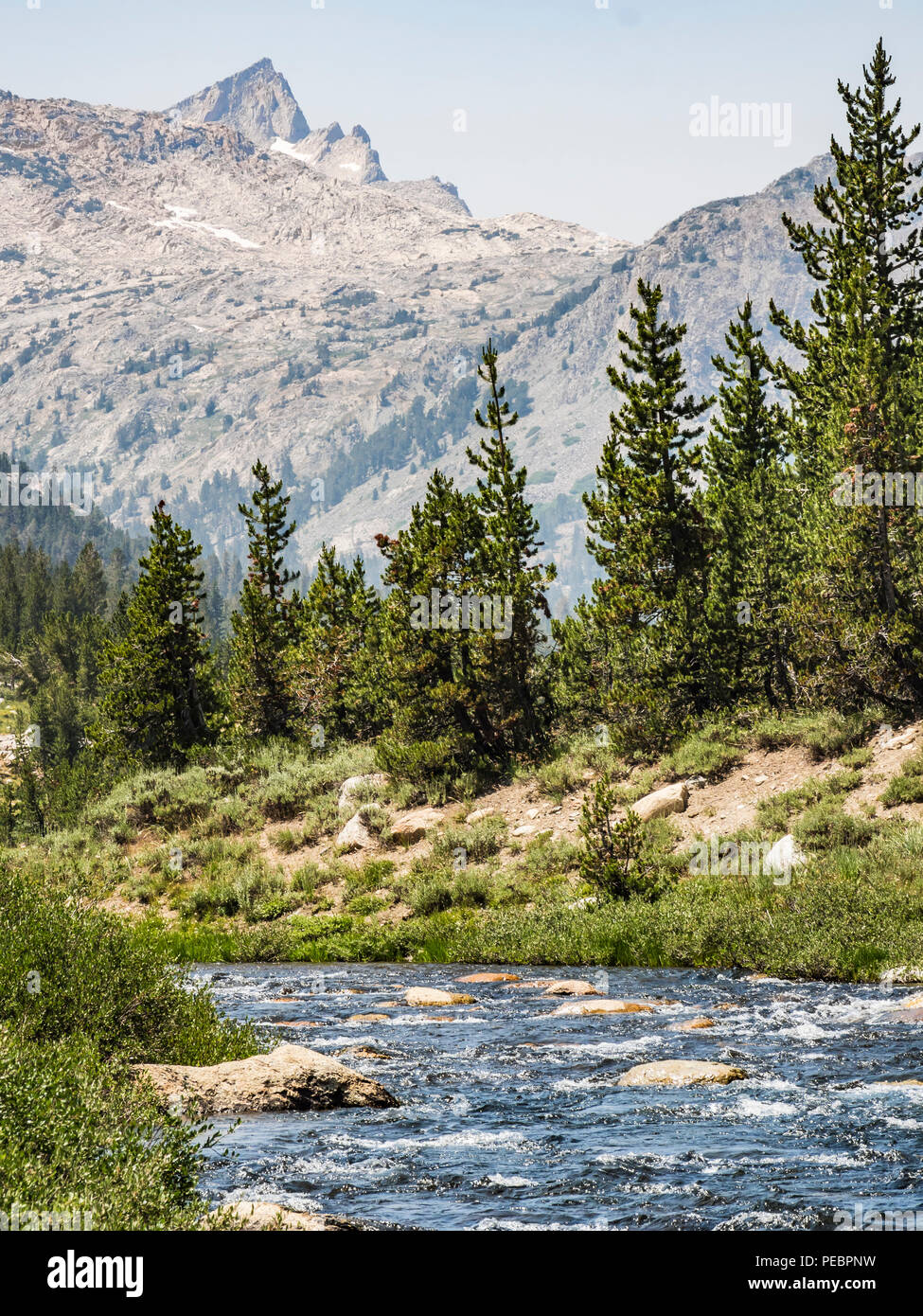 Saddlebag lake hires stock photography and images Alamy