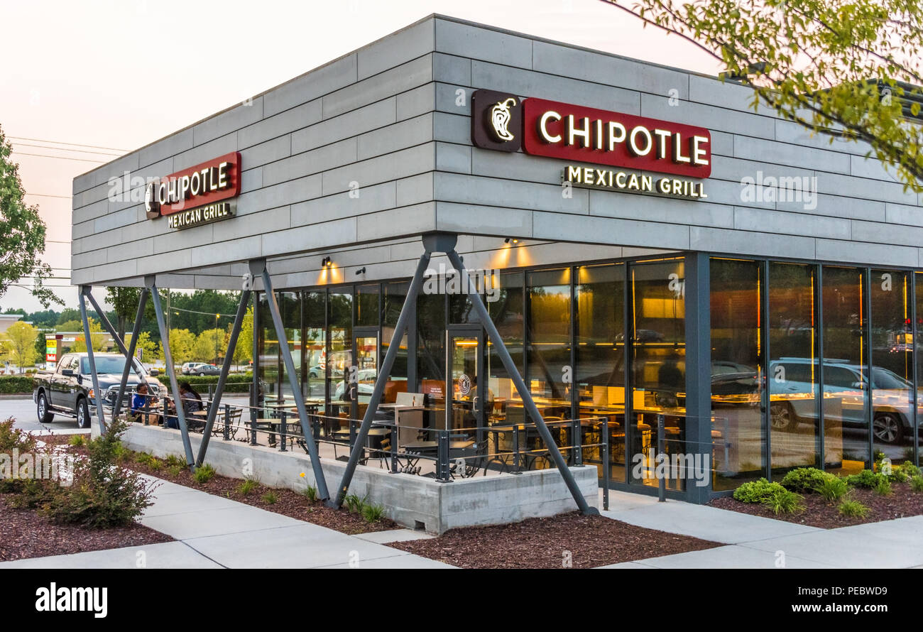 Chipotle Mexican Grill in Snellville (Metro Atlanta), Georgia. (USA) Stock Photo