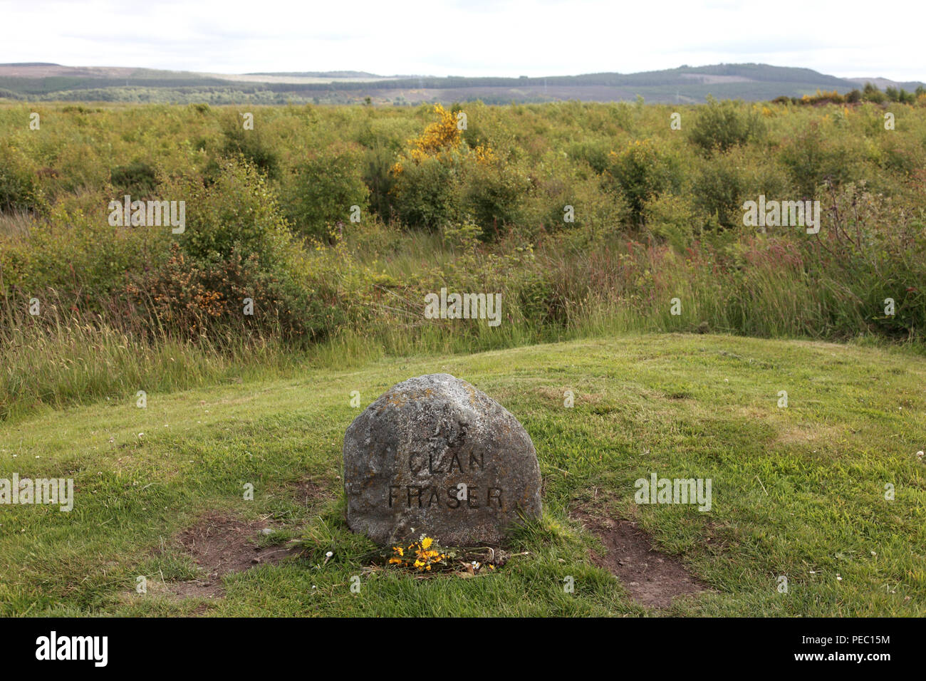 The headstone of the Clan Fraser to mark the graves of Jacobite soldiers killed at the Battle of Culloden in April, 1746 Stock Photo