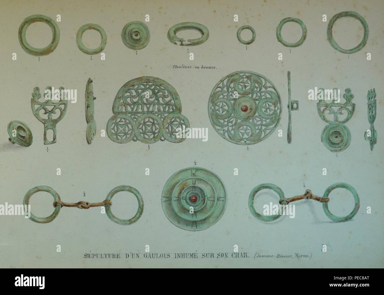 Artefacts de la tombe Somme Bionne 06123 Stock Photo Alamy