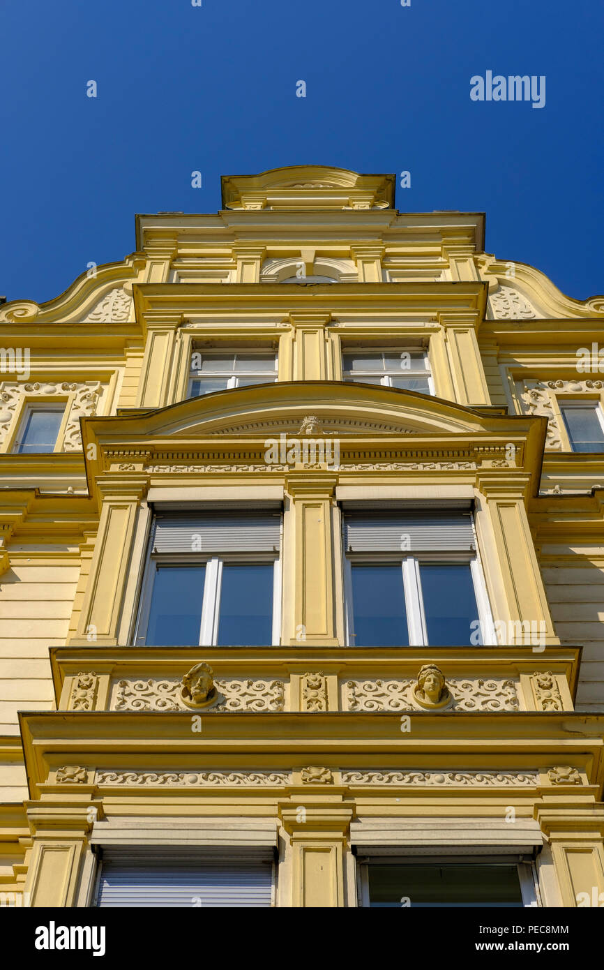 Yellow house facade, Ulrichsplatz 8, downtown, Augsburg, Swabia, Bavaria, Germany Stock Photo