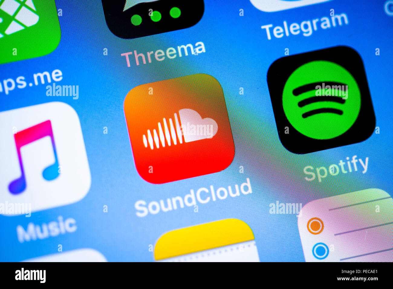 Apple music, Soundcloud and Spotify Music Apps on the home screen, music streaming services, app icon, iPhone, iOS, smartphone Stock Photo