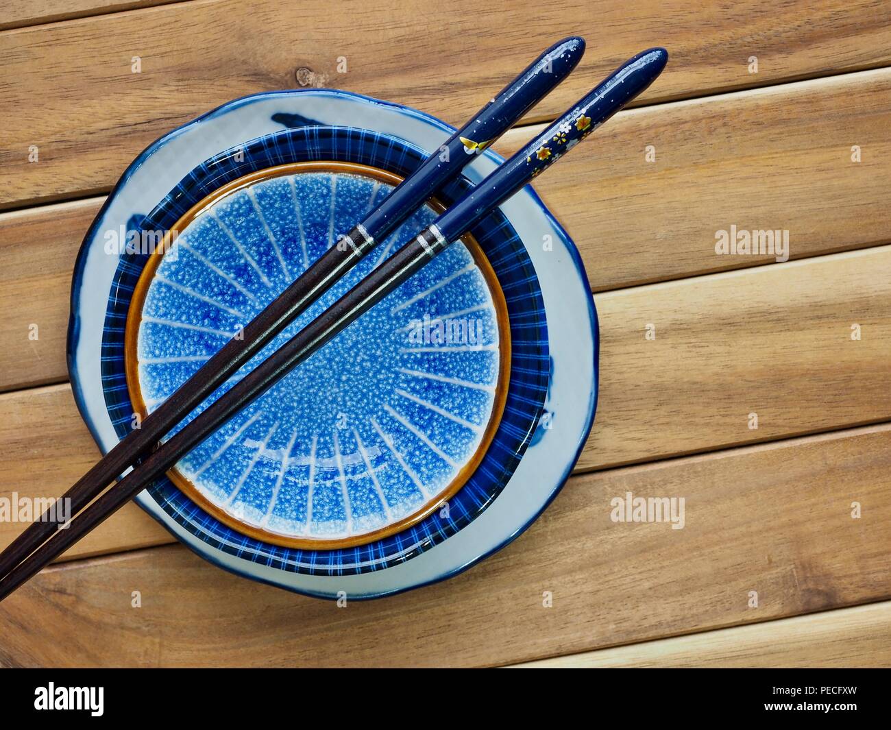 Porcelain bowls and chopsticks Stock Photo Alamy