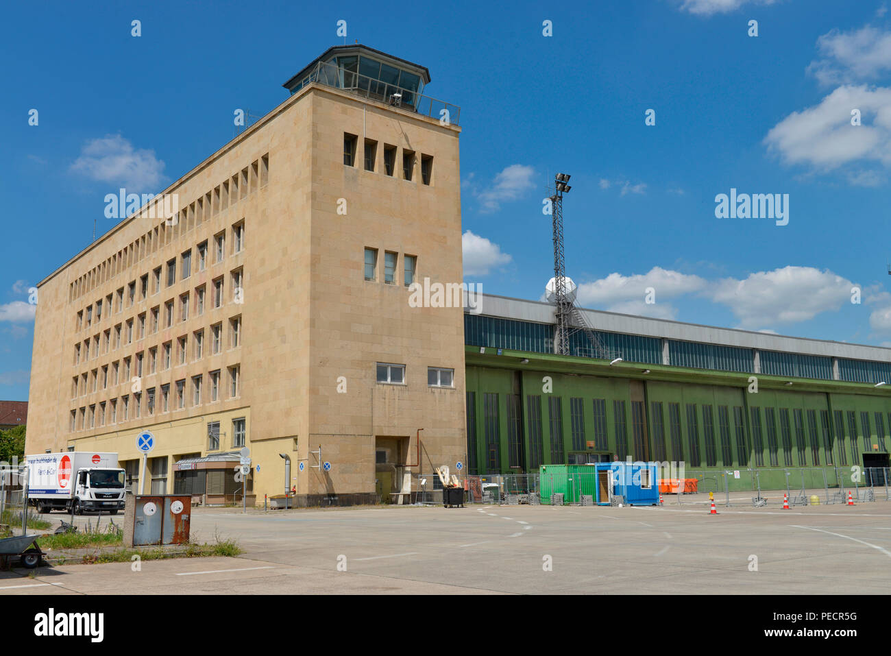 Tower, Flughafen Tempelhof, Tempelhofer Feld, Tempelhof, Berlin, Deutschland Stock Photo
