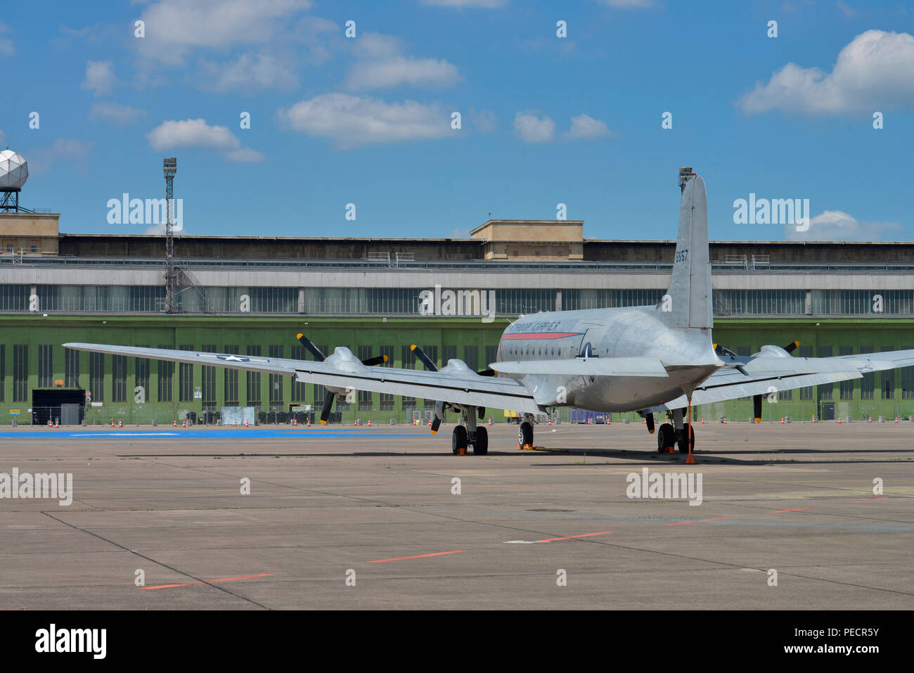 Rosinenbomber, Tempelhofer Feld, Tempelhof, Berlin, Deutschland Stock Photo