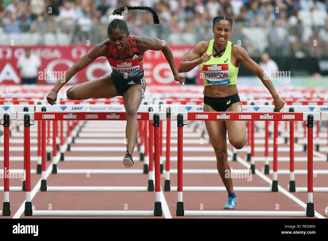 Christina MANNING & Kendra HARRISON of the USA in the womens 100 metres hurdles at the 2018 Muller Anniversary games in London Stock Photo