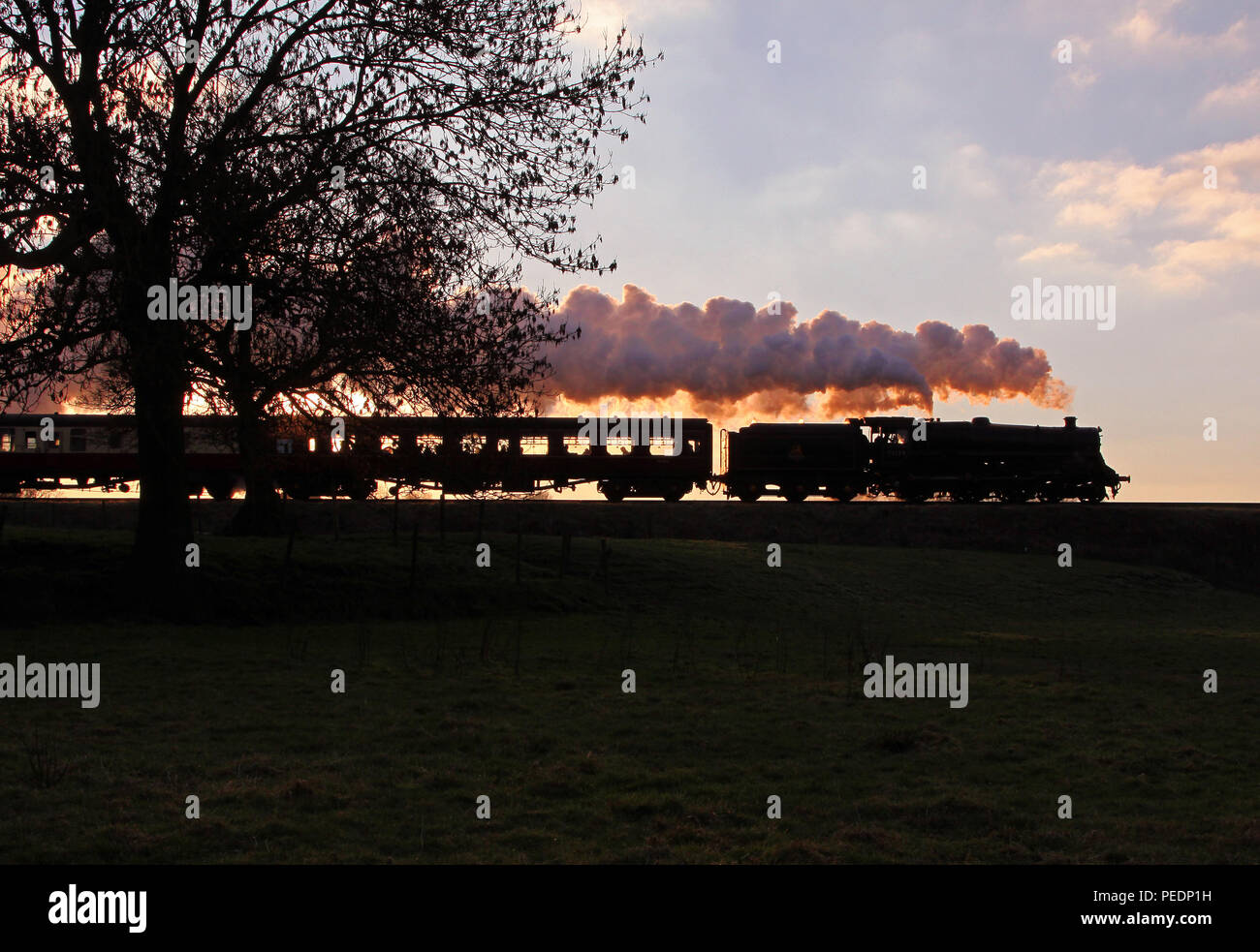 73129 passes Burrs sat Sunset on the ELR 29.1.11 Stock Photo