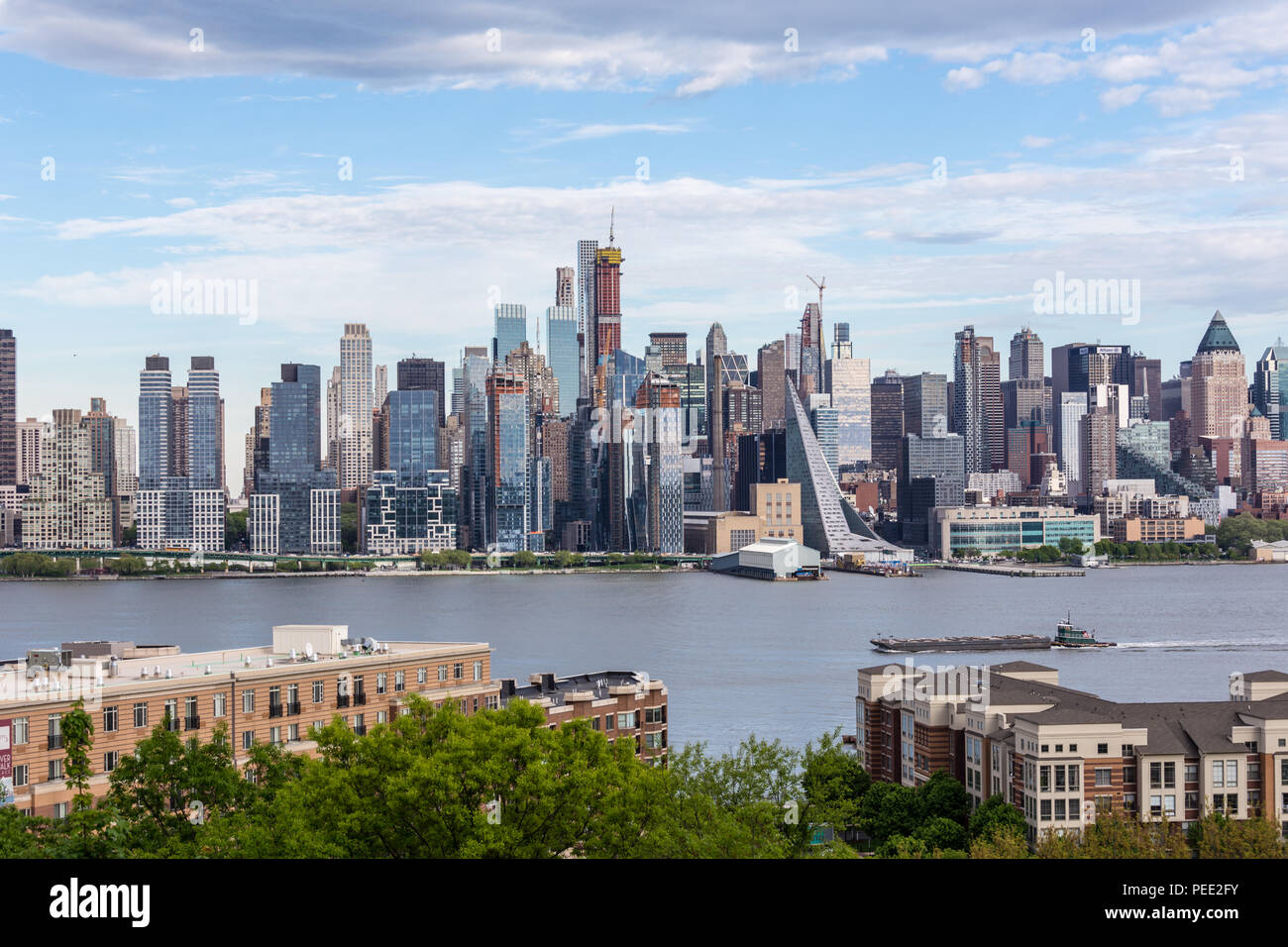 Boulevard East New York City Skyline View Stock Photo Alamy
