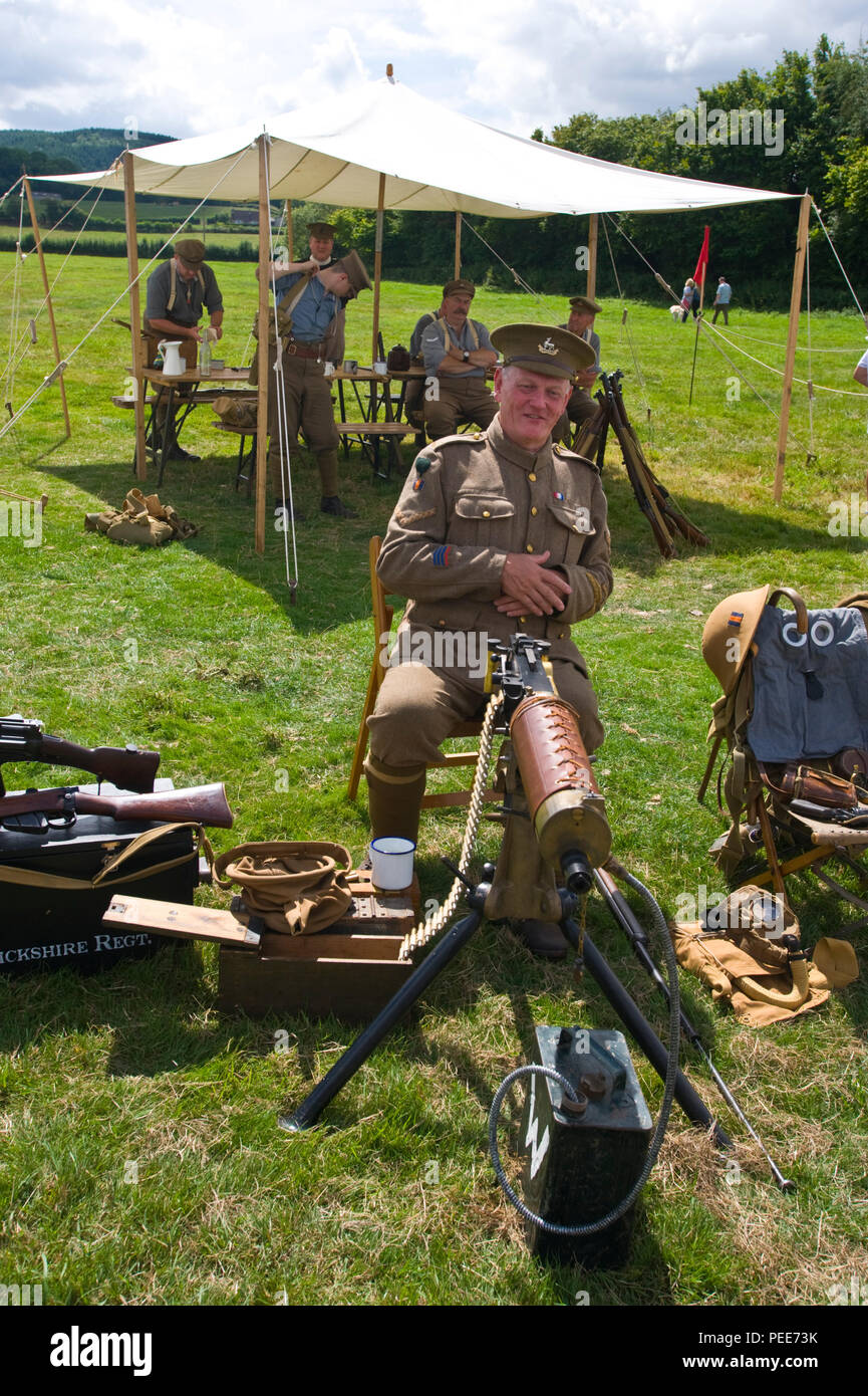 World War One living history reenactors with machine gun at Hay-on-Wye Powys Wales UK Stock Photo