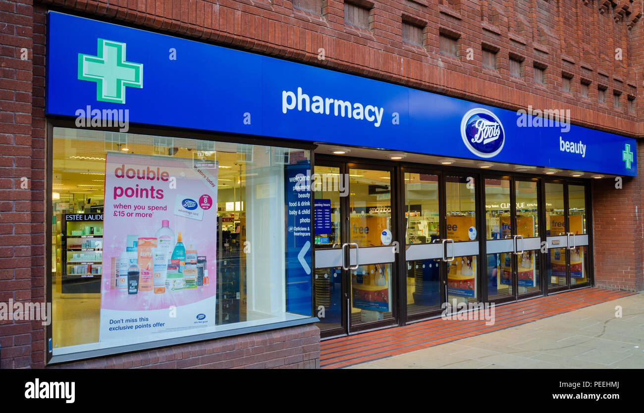 Boots The Chemist High Resolution Stock Photography and Images Page 5