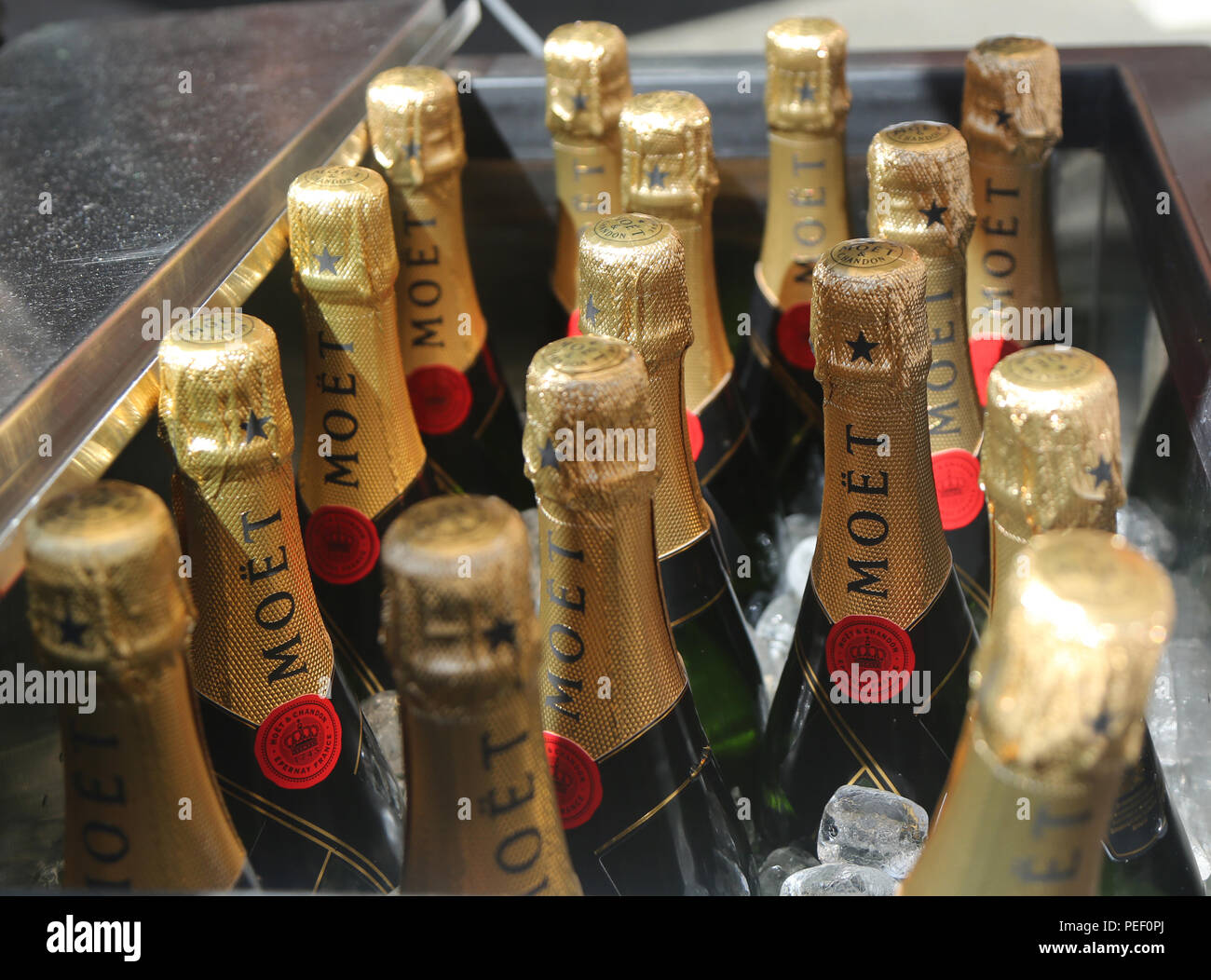 MoÃ«t & Chandon Champagne Logo Editorial Stock Photo - Image of drink,  beverage: 102562323