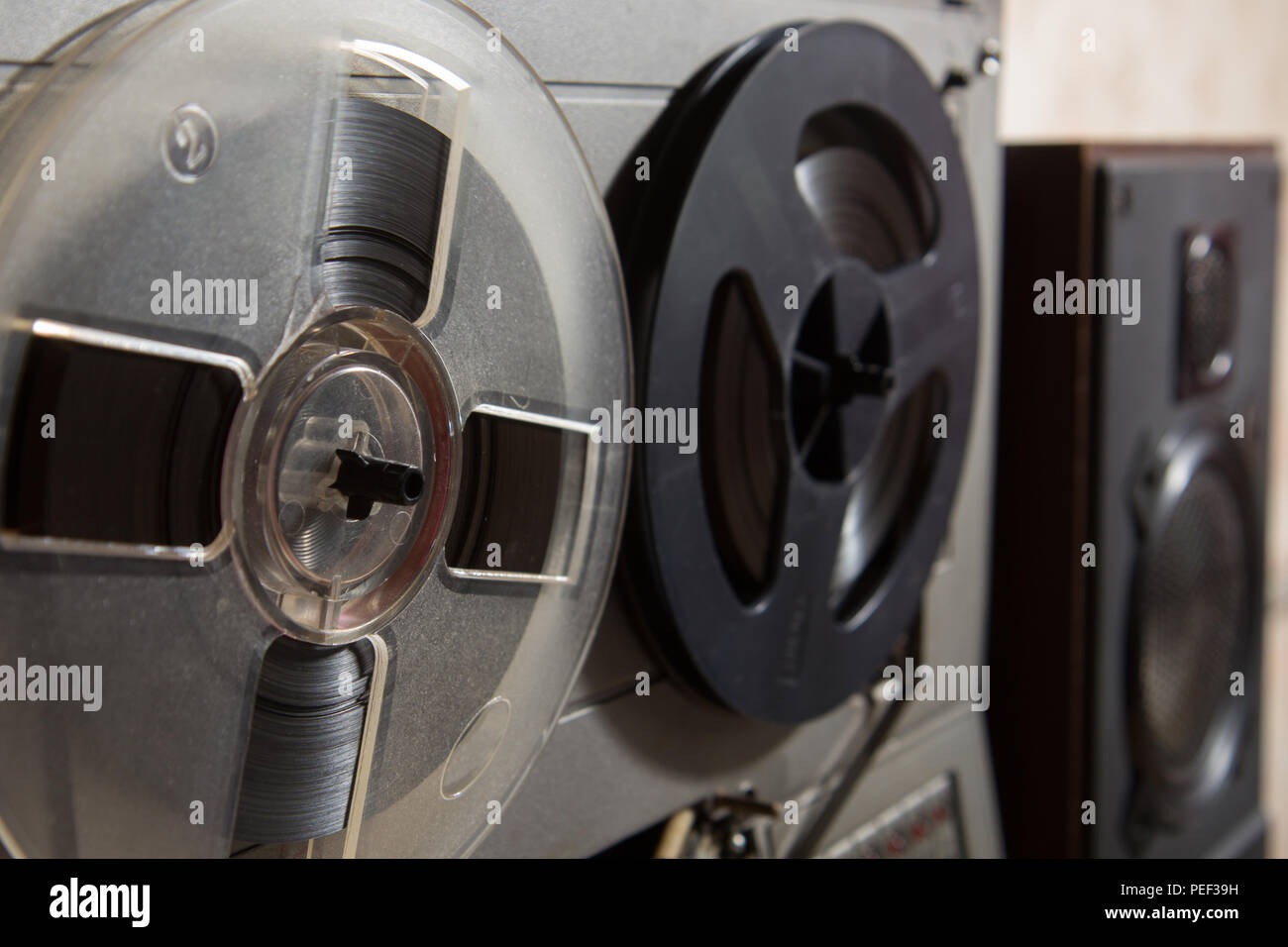 Reel to reel player hi-res stock photography and images - Alamy