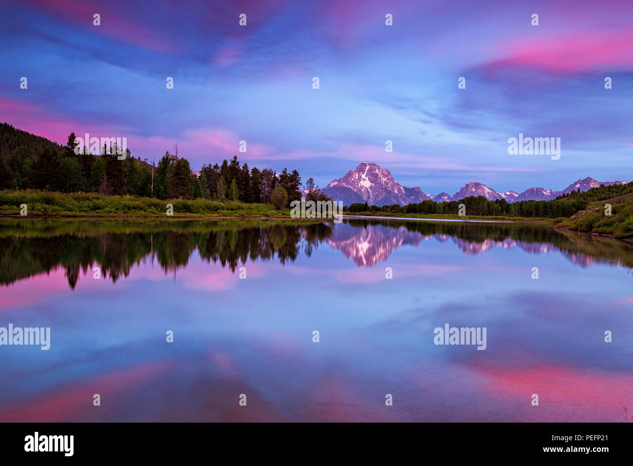 Oxbow Bend in Grand Teton National Park at sunset Stock Photo - Alamy