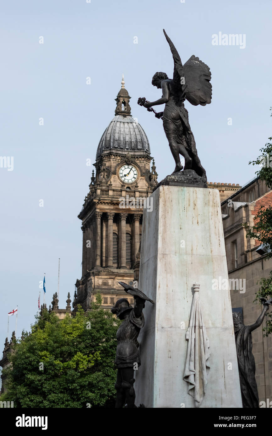 Leeds war memorial town hall hi-res stock photography and images - Alamy