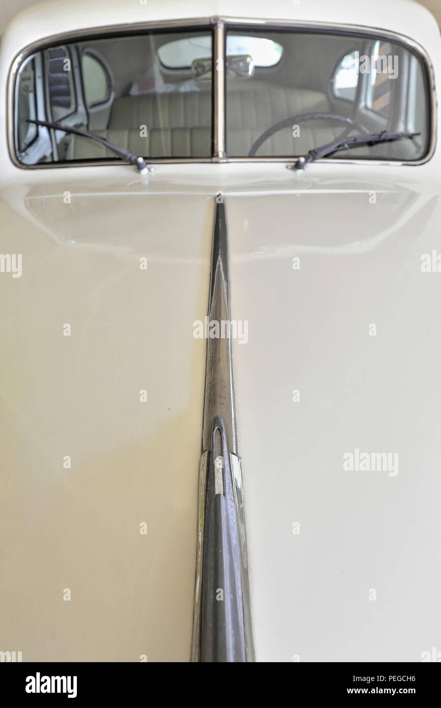 Windshield wiper antique hi-res stock photography and images - Alamy