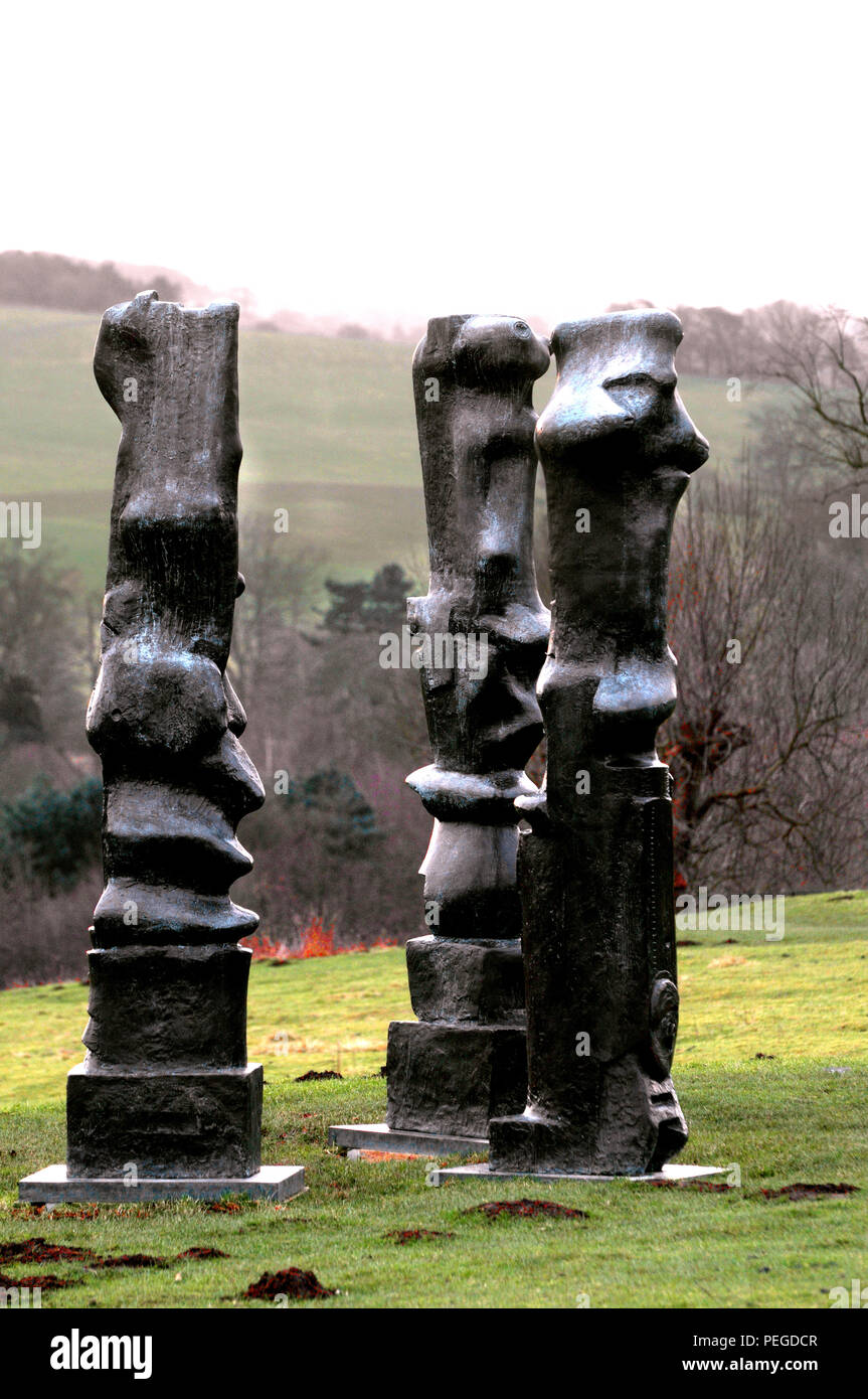 Henry Moore: Upright Motives No. 1 (Glenkiln Cross): No 2; No 7Henry in the Yorkshire Sculpture Park at West Bretton, Wakefield, Yorks Stock Photo