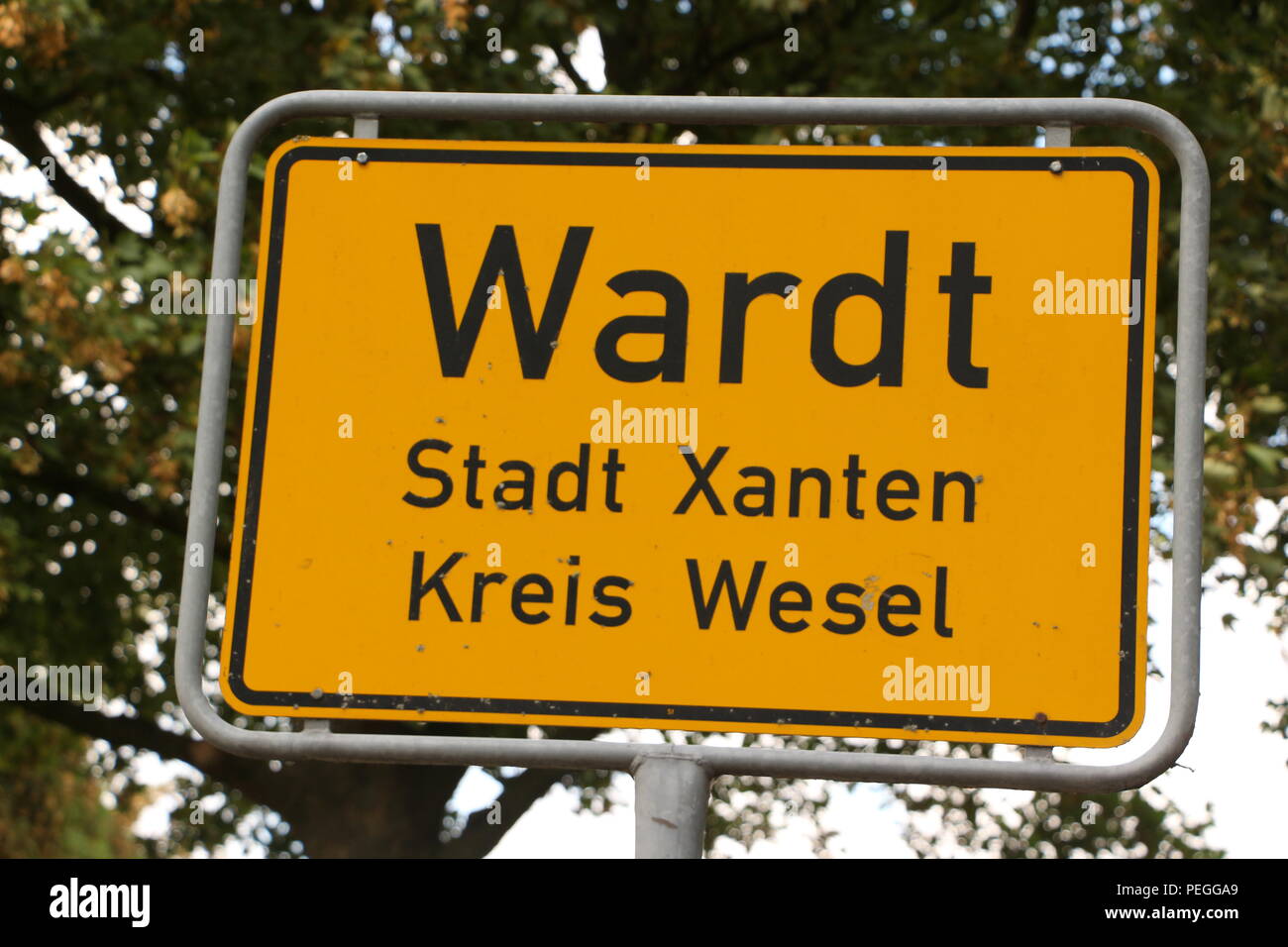 Ortseingangsschild von Wardt, einem Ortsteil von Xanten Stock Photo