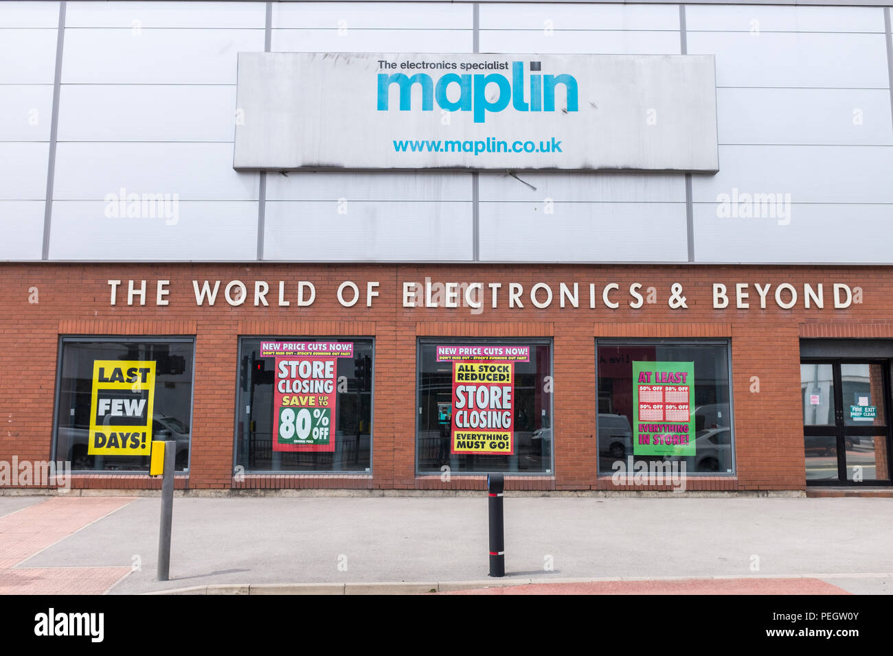 Maplin electrical store closing down, another hight street store goes into receivership, state of the economy. Stock Photo