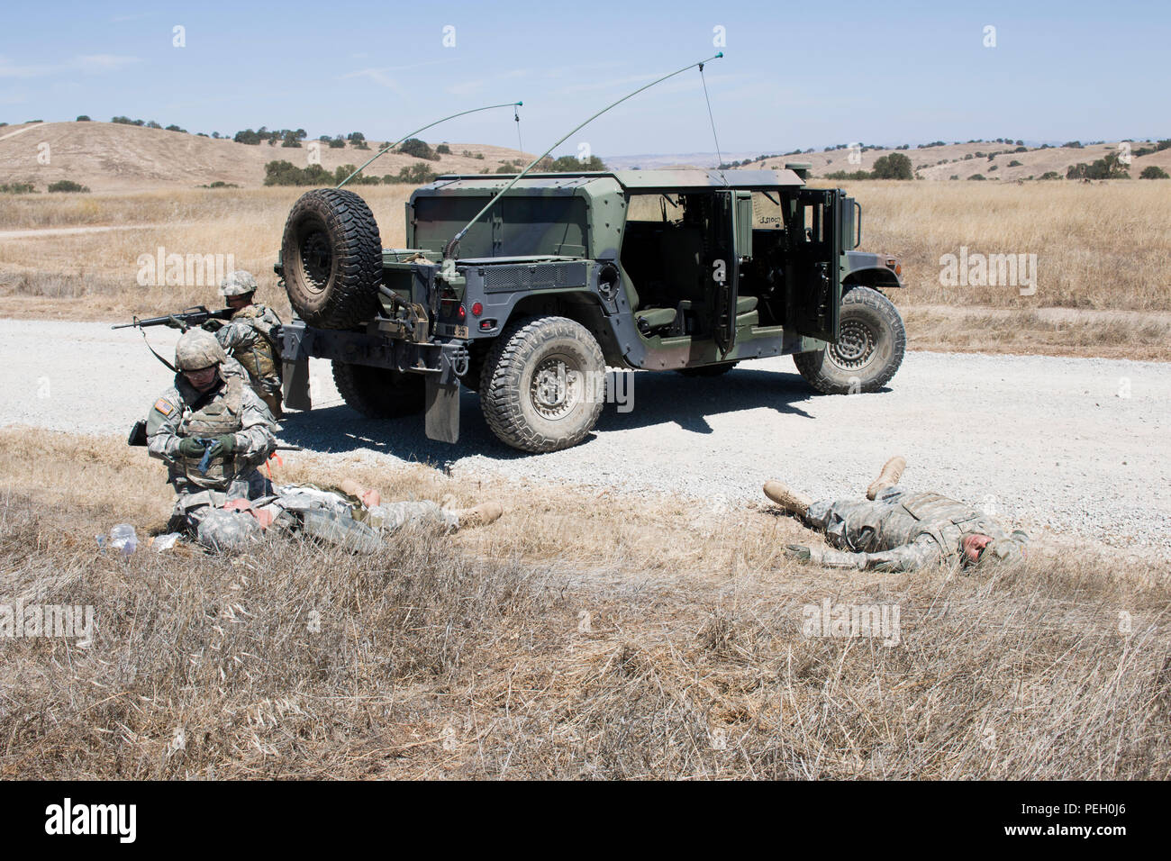 California Army National Guard Soldiers from Headquarters and ...