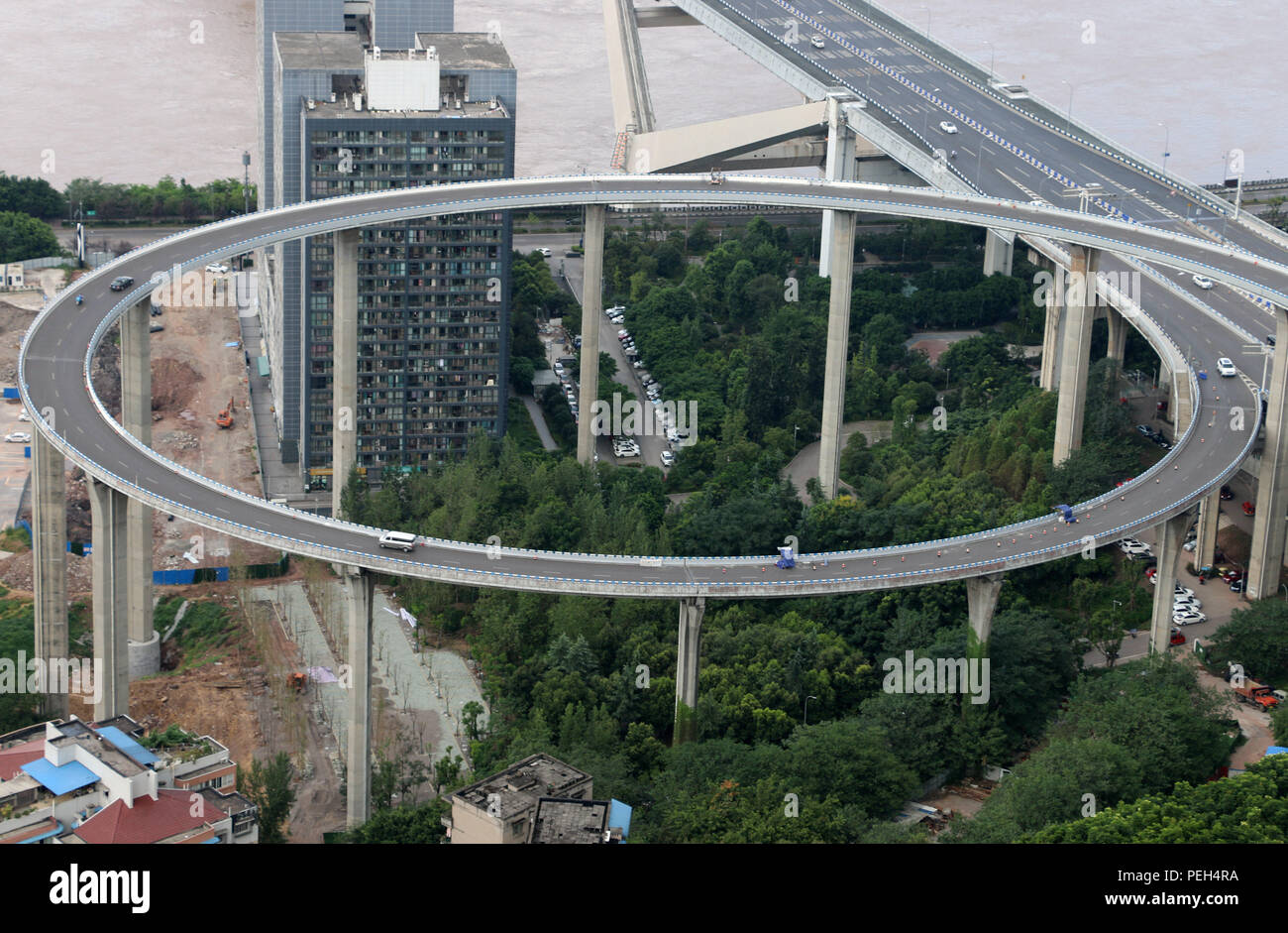 Chongqing, Chongqing, China. 15th Aug, 2018. Chongqing, CHINA-The 72-meter-high winding overpass can be seen in southwest China's Chongqing. Credit: SIPA Asia/ZUMA Wire/Alamy Live News Stock Photo