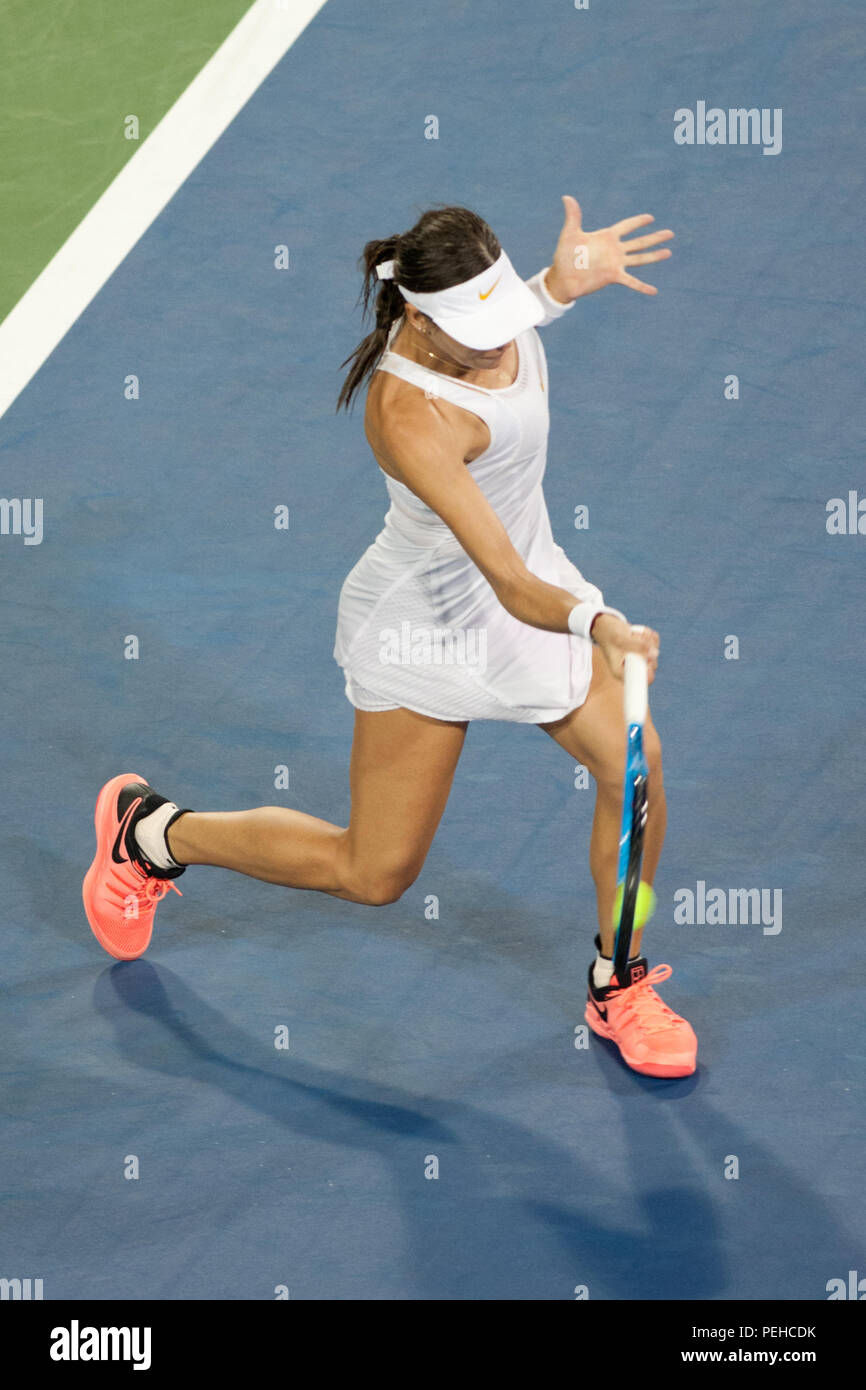 Cincinnati, OH, USA. 15th Aug, 2018. Western and Southern Open Tennis, Cincinnati, OH - Cincinnati, Ohio, USA. 15th Aug, 2018. Ajla Tomljanovic in action against Simone Halep in the Western and Southern Tennis tournament held in Cincinnati. - Photo by Wally Nell/ZUMA Press Credit: Wally Nell/ZUMA Wire/Alamy Live News Stock Photo