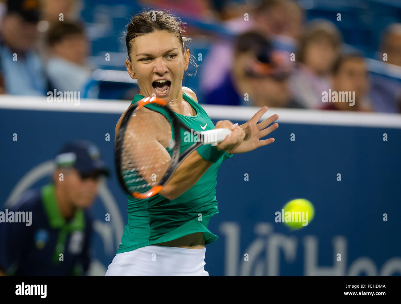 August 15, 2018 - Simona Halep of Romania in action during her second-round  match at the 2018 Western & Southern Open WTA Premier 5 tennis tournament.  Cincinnati, Ohio, USA. August 15th 2018.