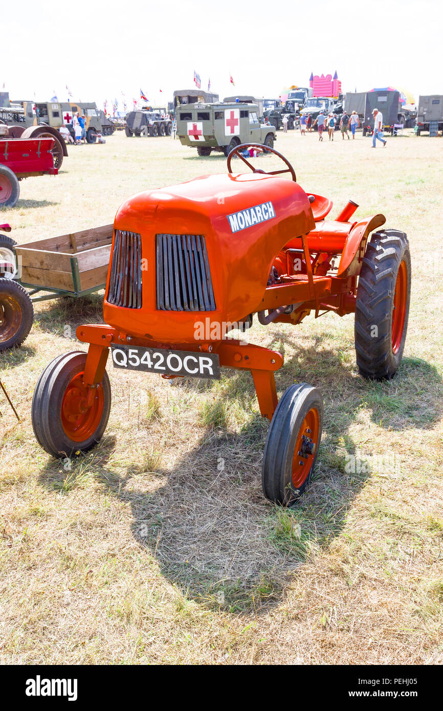 British Singer Monarch farm tractor from the 1950s on show at South Cerney in 2018 Stock Photo