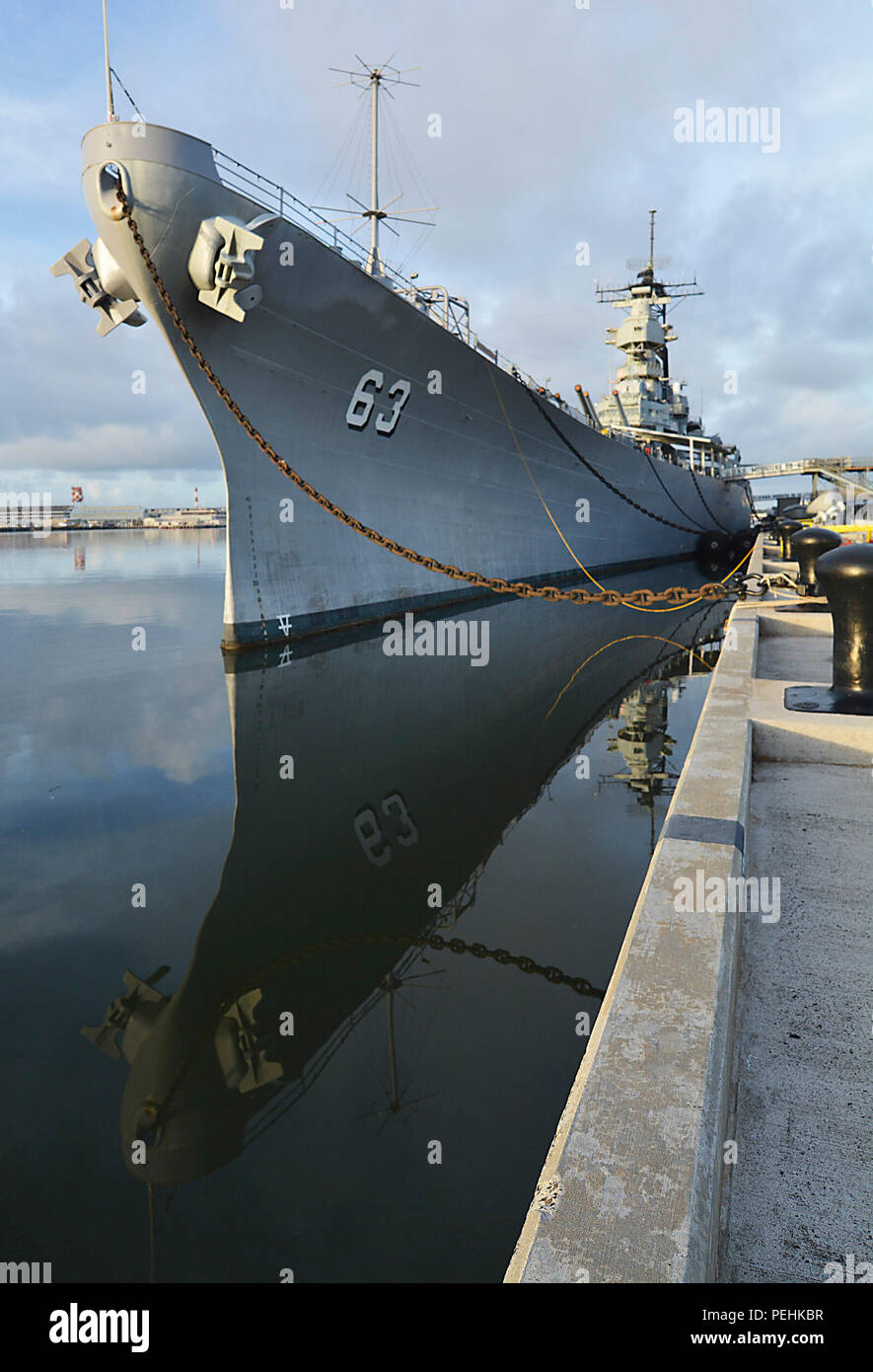 PEARL HARBOR (Aug. 25, 2015) The Battleship Missouri Memorial caught in the early morning light berth on Ford Island at Joint Base Pearl Harbor-Hickam, Aug 25. (U.S. Navy photo by Mass Communication Specialist 1st Class Meranda Keller/Released) Stock Photo