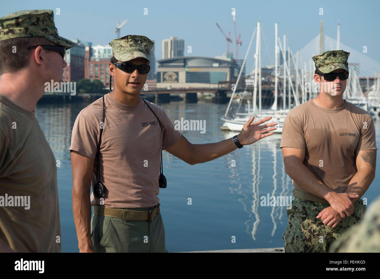 150818NCG436027 CHARLESTOWN, Mass (Aug. 18, 2015) Seabee divers with