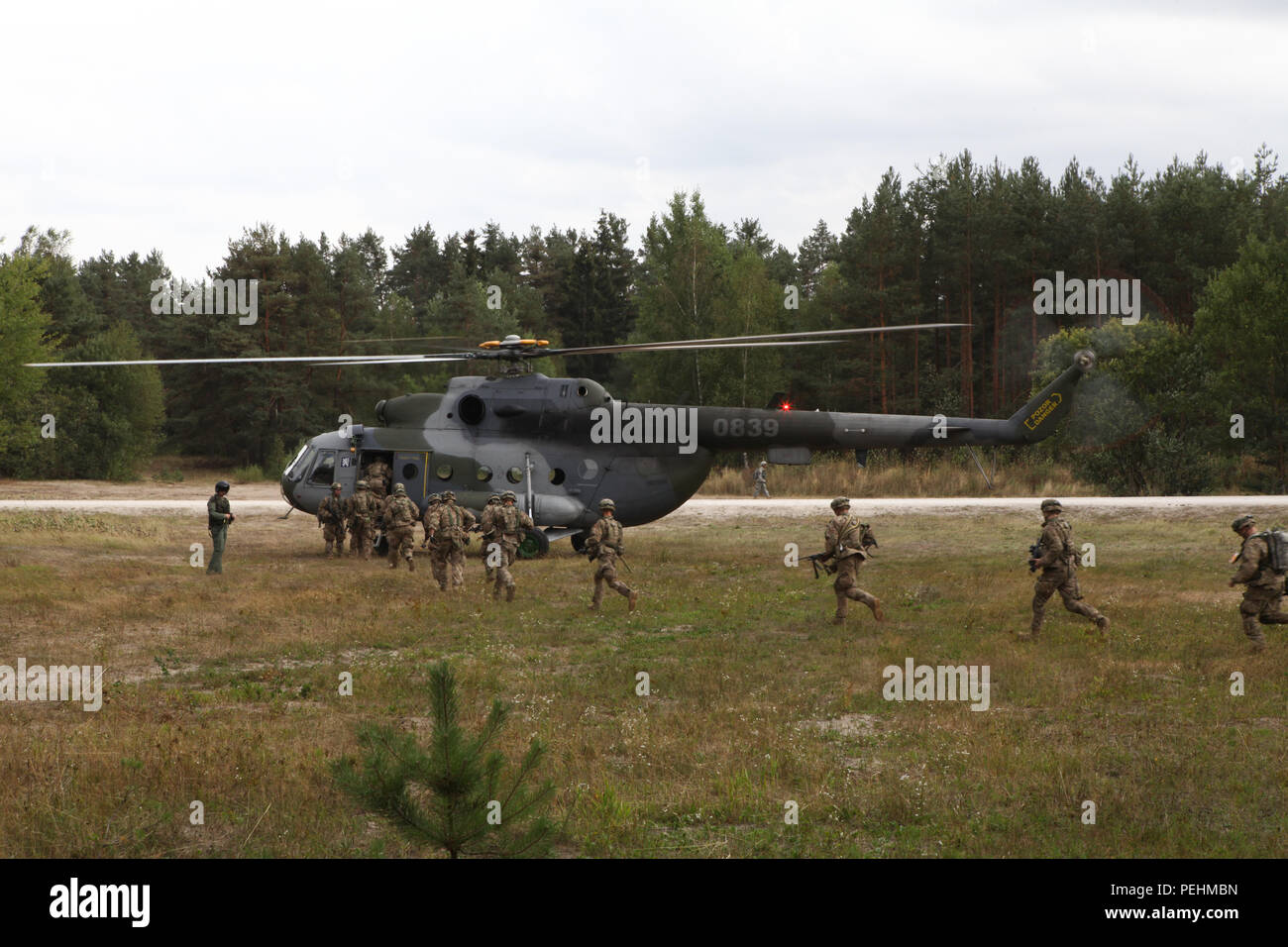 Mil mi 3 helicopter hires stock photography and images Alamy