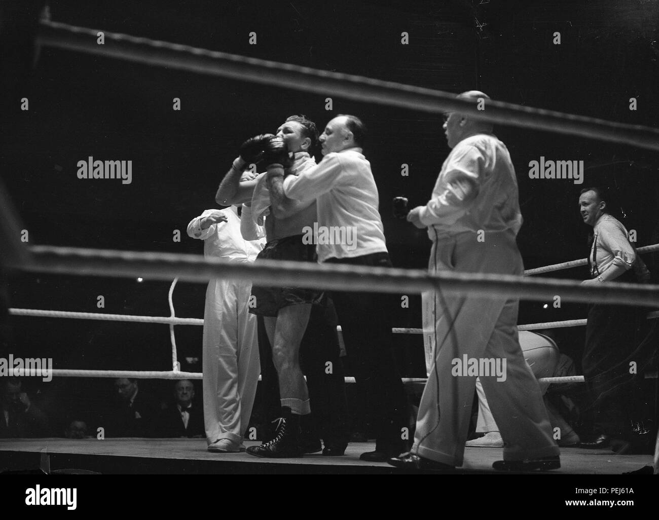 Bruce Woodcock after fight at White City against Savold in 1950  Bruce Woodcock after fight at White City against Savold in 1950 Stock Photo