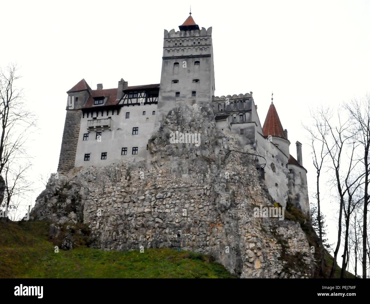 Soldiers of 5th Squadron, 7th Cavalry Regiment got this view of Bran Castle, or more famously known as Dracula’s Castle, on the cultural trip taken in late November 2015. The soldiers are stationed out of Fort Stewart, Ga. and are currently deployed at MK Air Base in Romania in support of Operation Atlantic Resolve. The trip to the castle allowed the soldiers an opportunity to see and learn historical aspects of Romania. (U.S. Army photo by Capt. Jennifer Cruz/ Released.) Stock Photo
