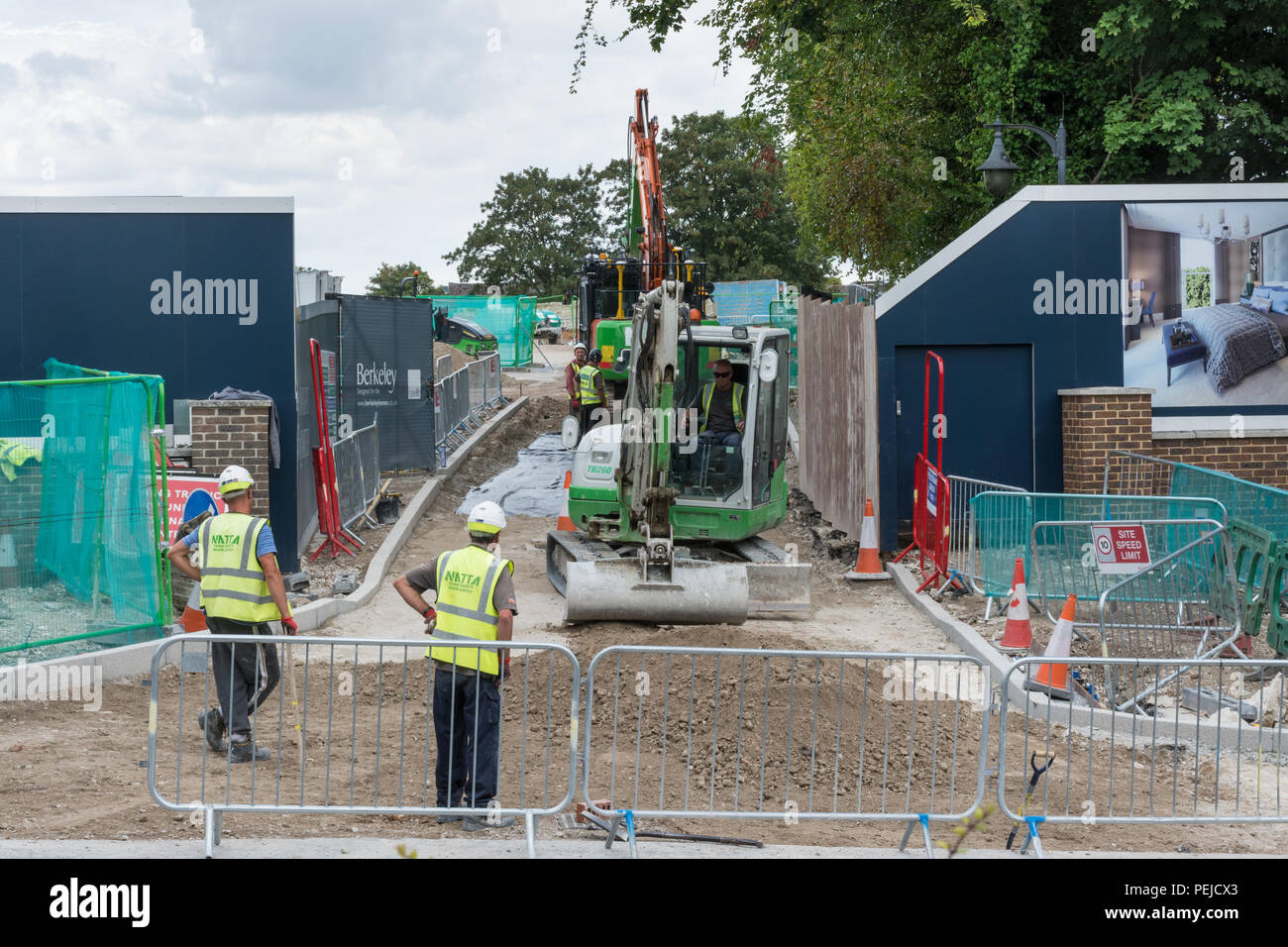 Berkeley homes Knights Quarter development and construction site in Winchester, Hampshire, UK Stock Photo