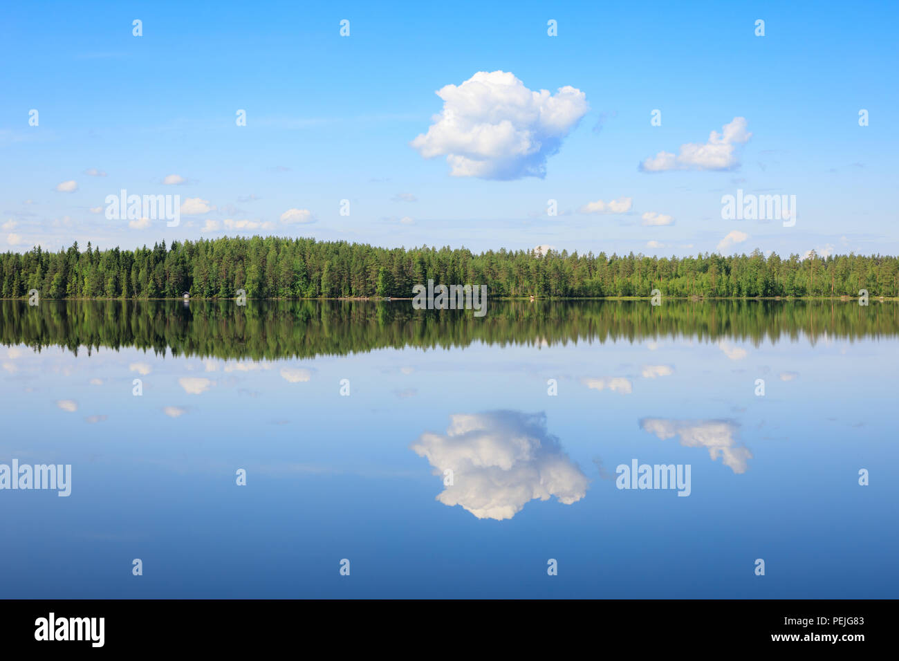 Tranquil lake reflects sky hi-res stock photography and images - Alamy
