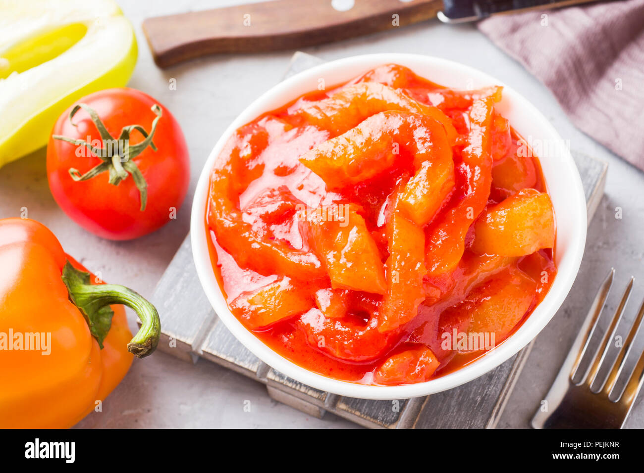 Lecho of pepper and tomatoes and carrots: cooking recipes Lecho of pepper and tomatoes and carrots: cooking recipes