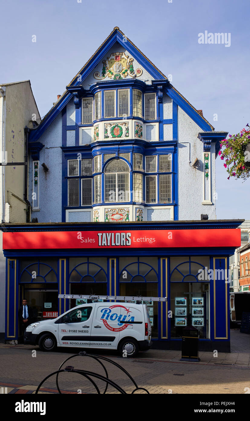 Shopping luton hires stock photography and images Alamy