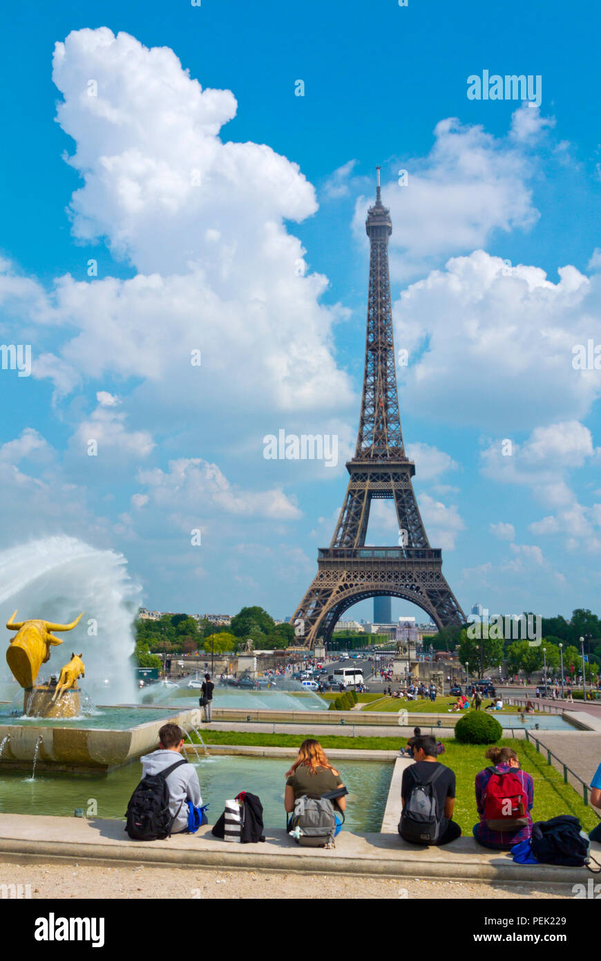 Eiffel Tower Seen From Trocadero Jardins Du Trocadero Place De Trocadero Paris France Stock Photo Alamy
