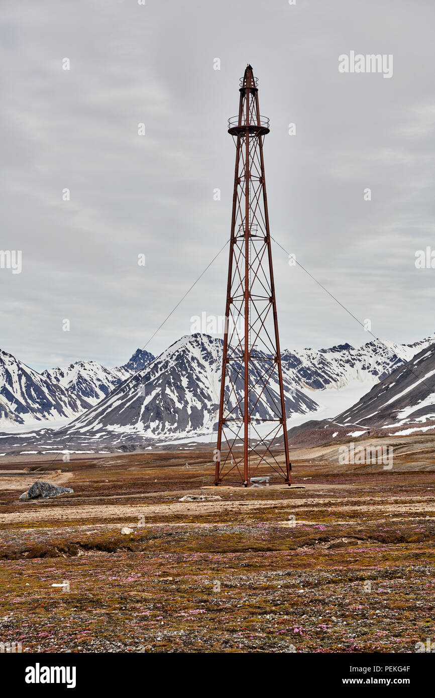 mooring mast of Amundsen's North Pole Expedition, the Northernmost civilian and functional settlement Ny-Ålesund, Svalbard or Spitsbergen, Europe Stock Photo