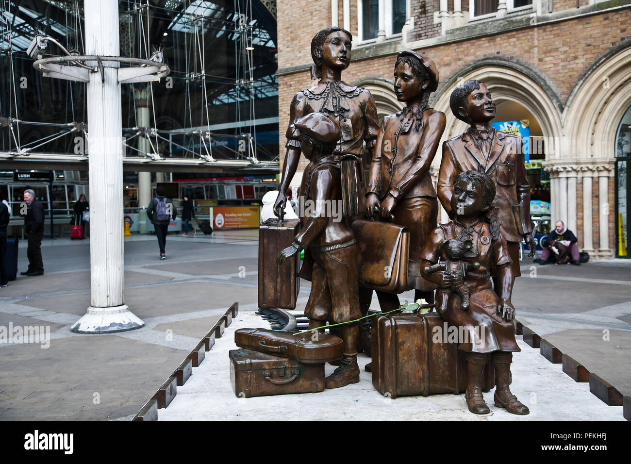 Sculpture at liverpool Street station Stock Photo Alamy