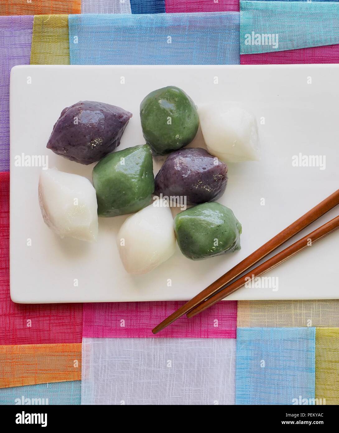 Korean food Songpyeon, halfmoonshaped rice cake Stock Photo Alamy