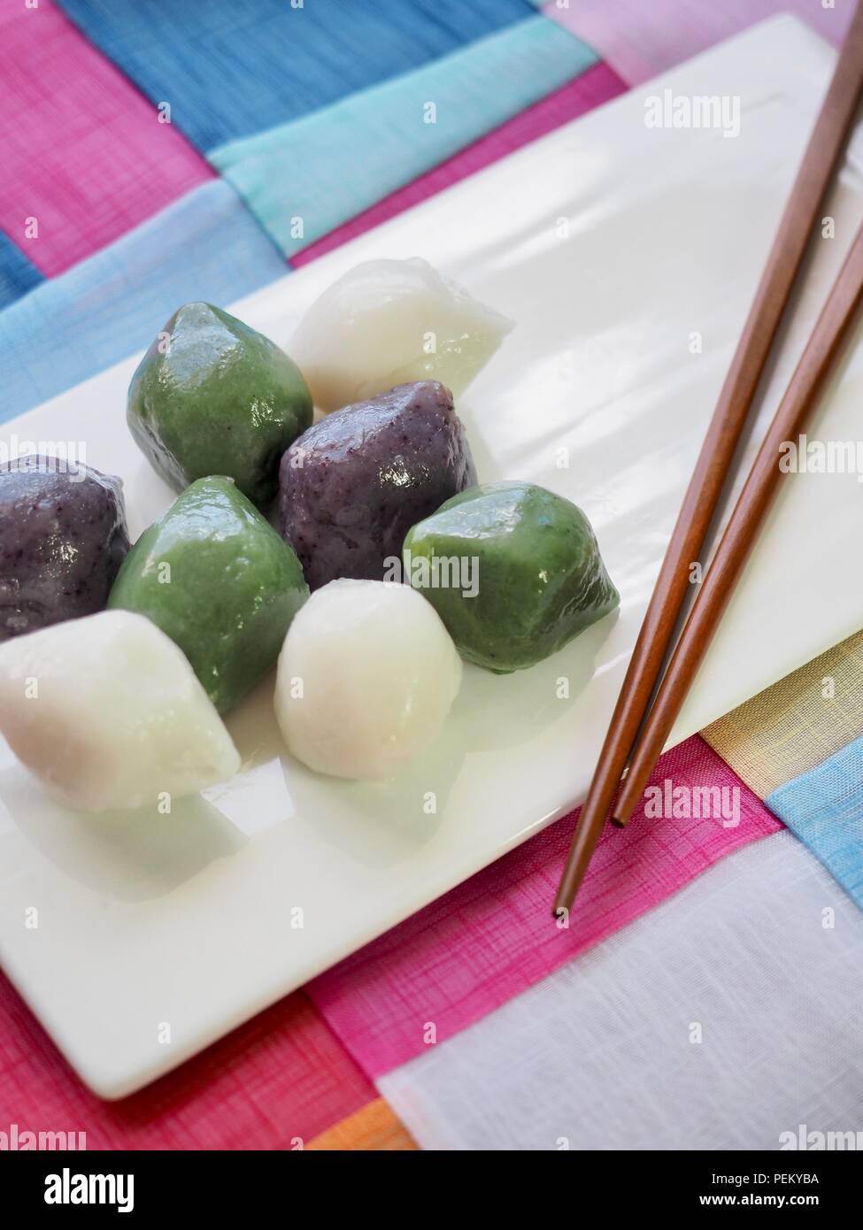 Korean food Songpyeon, halfmoonshaped rice cake Stock Photo Alamy
