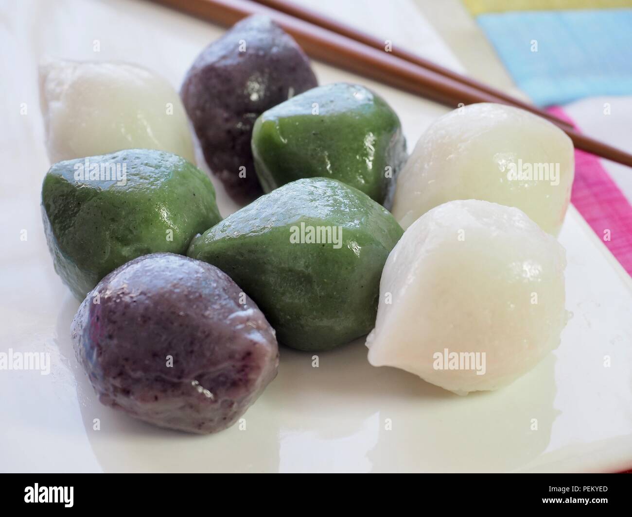 Korean food Songpyeon, halfmoonshaped rice cake Stock Photo Alamy