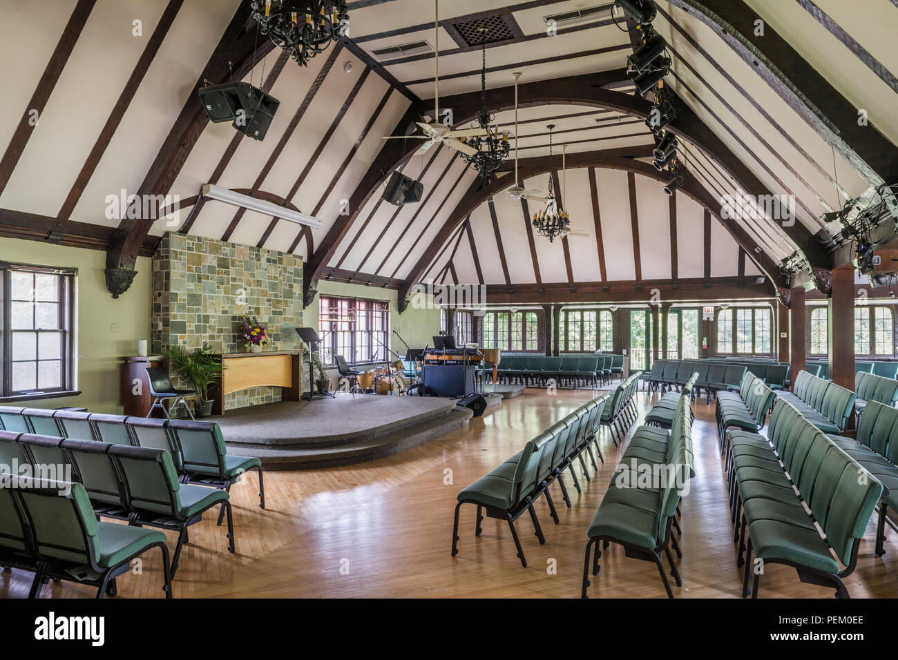 Unity Church in Chicago, formerly Chicago Town and Tennis Club