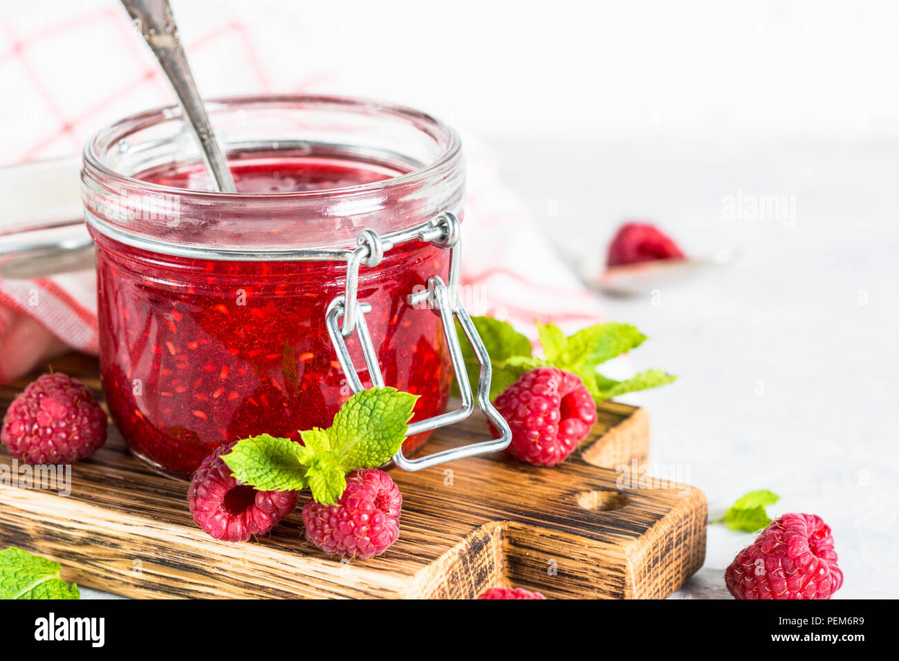 Strawberry jam in glass hi-res stock photography and images - Alamy