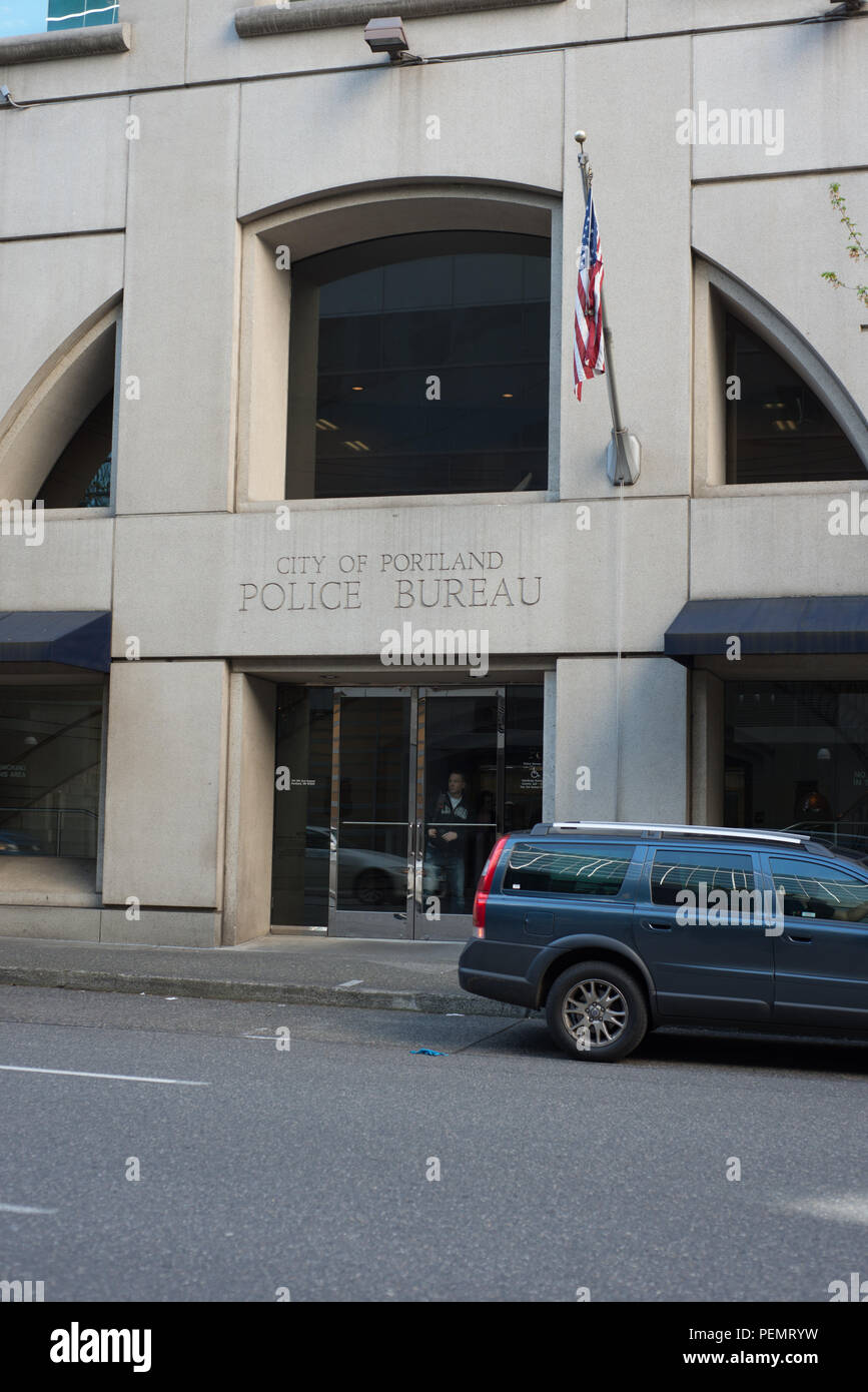 Portland Oregon May 05 2017 The Entrance To The Portland Police Bureau Headquarters In The Multomah County Justice Center Building Stock Photo Alamy