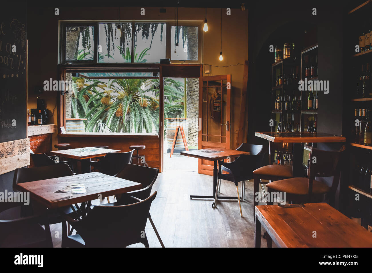 Tropical Cafe Restaurant - Image 5