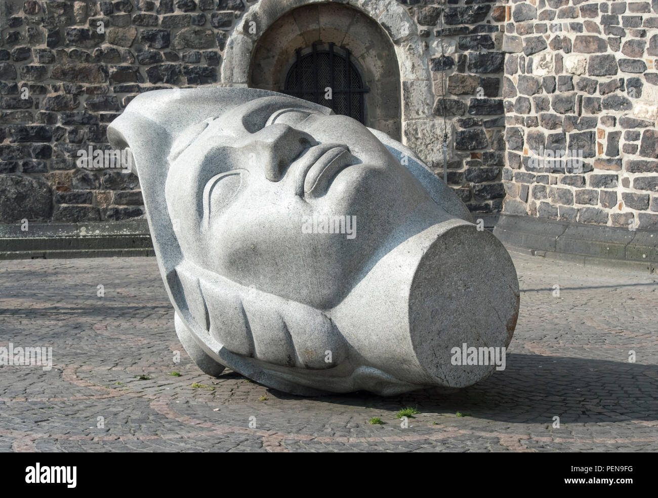 Kopf von Cassius vor dem Münster in Bonn Stock Photo