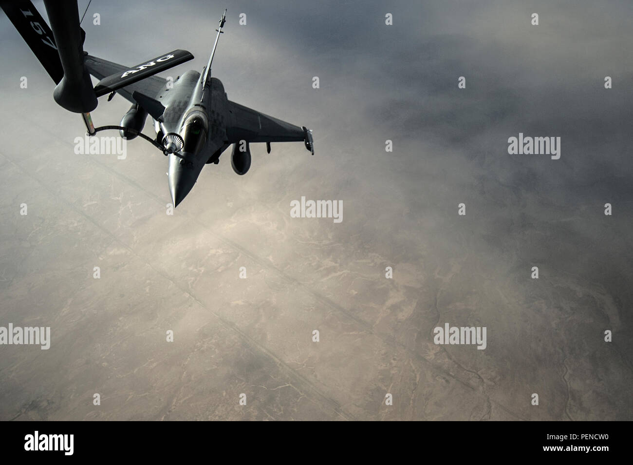 Iraq Rafale U.S. Air Force airmen of the 340th Expeditionary Air Refueling Squadron ...