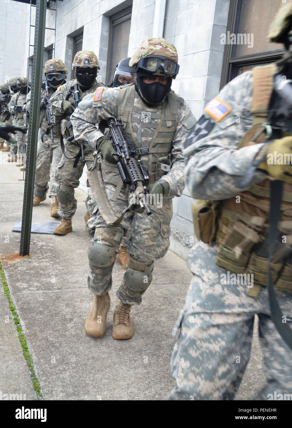 New York Army National Guard Soldiers assigned to Company A, 1st ...