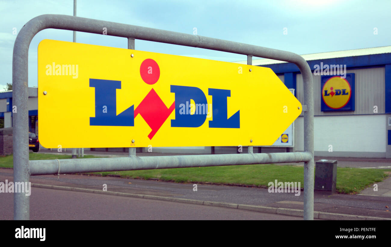 LIDL supermarket sign close up lidl symbol logo pointing Stock Photo